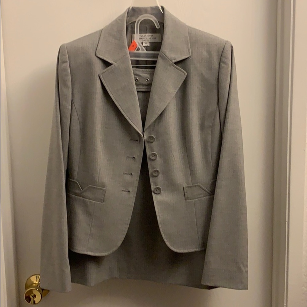 Women suit